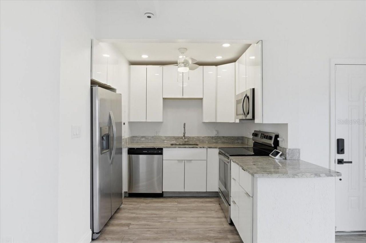 4398 Neptune Drive Se, Saint Petersburg, FL 33705 Photo