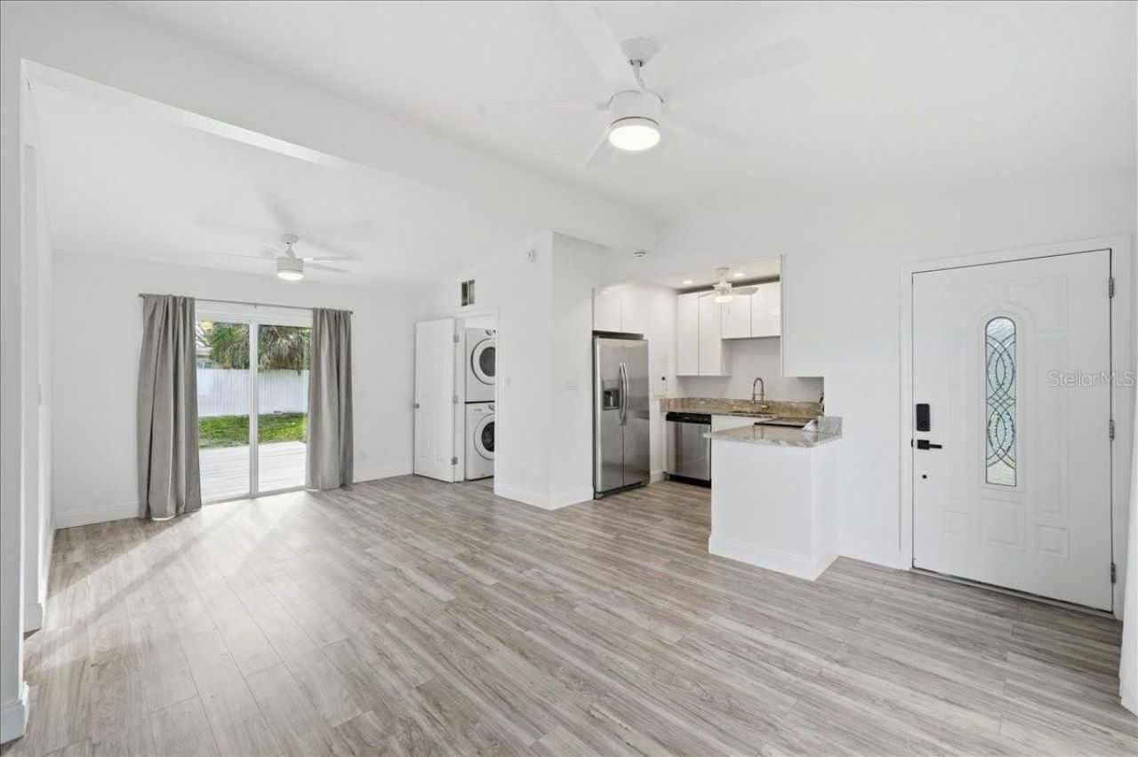 4398 Neptune Drive Se, Saint Petersburg, FL 33705 Photo