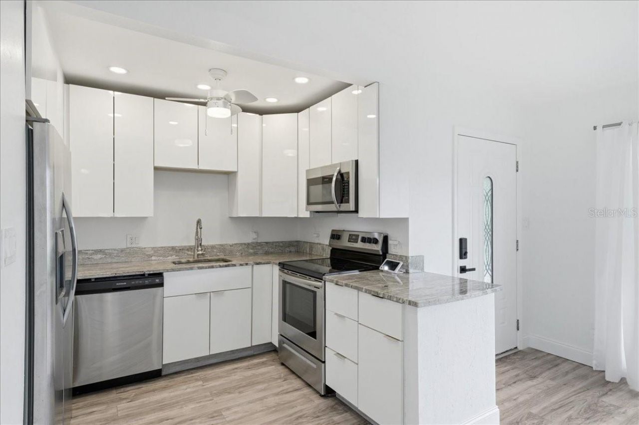 4398 Neptune Drive Se, Saint Petersburg, FL 33705 Photo