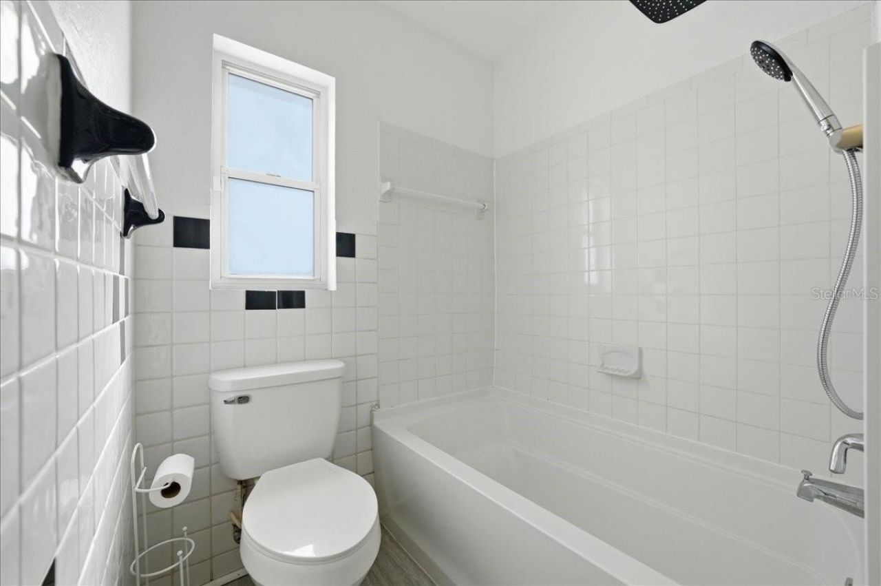 4398 Neptune Drive Se, Saint Petersburg, FL 33705 Photo