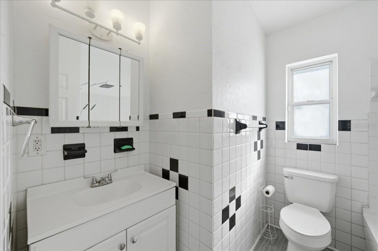 4398 Neptune Drive Se, Saint Petersburg, FL 33705 Photo