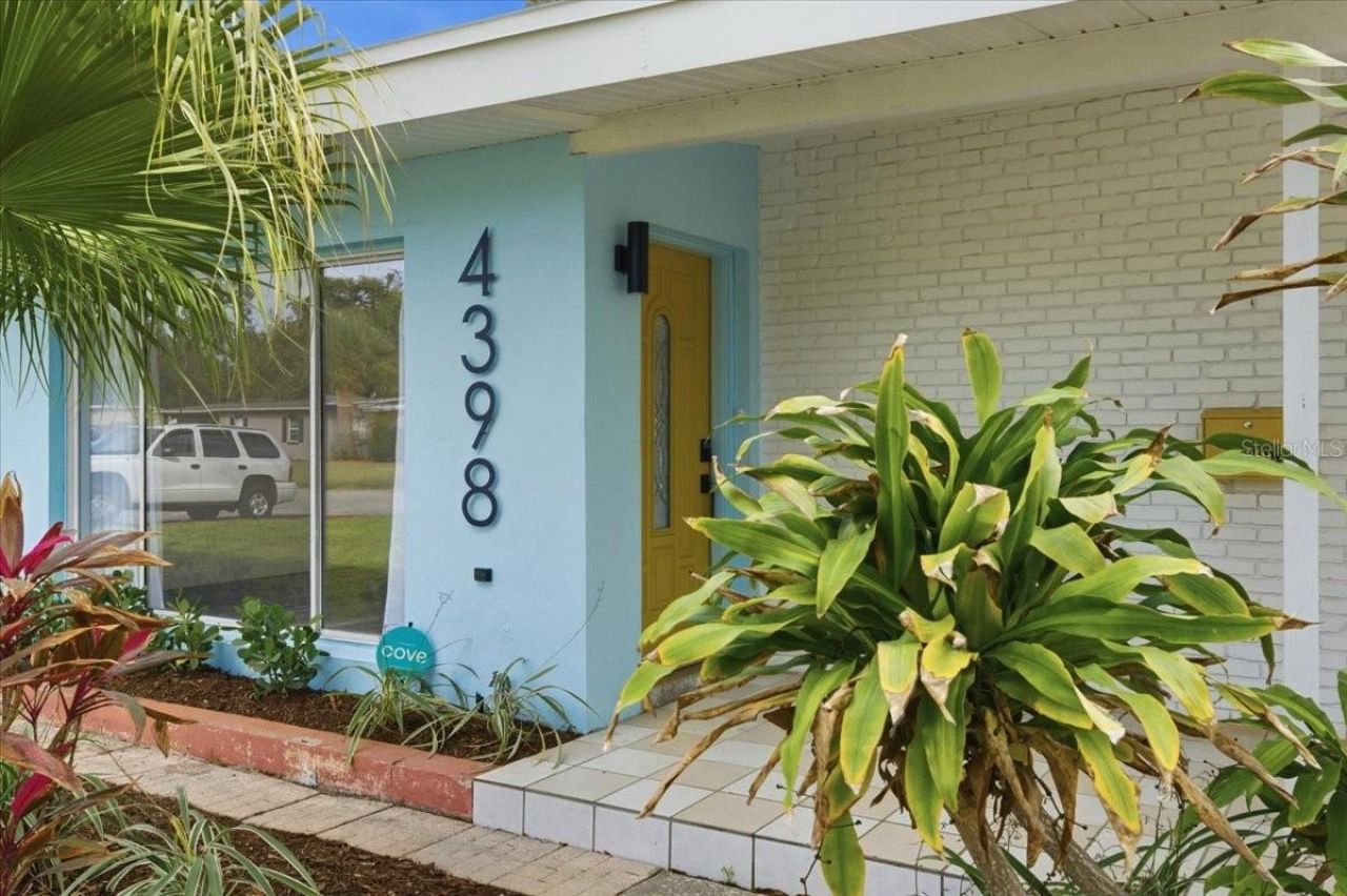 4398 Neptune Drive Se, Saint Petersburg, FL 33705 Photo