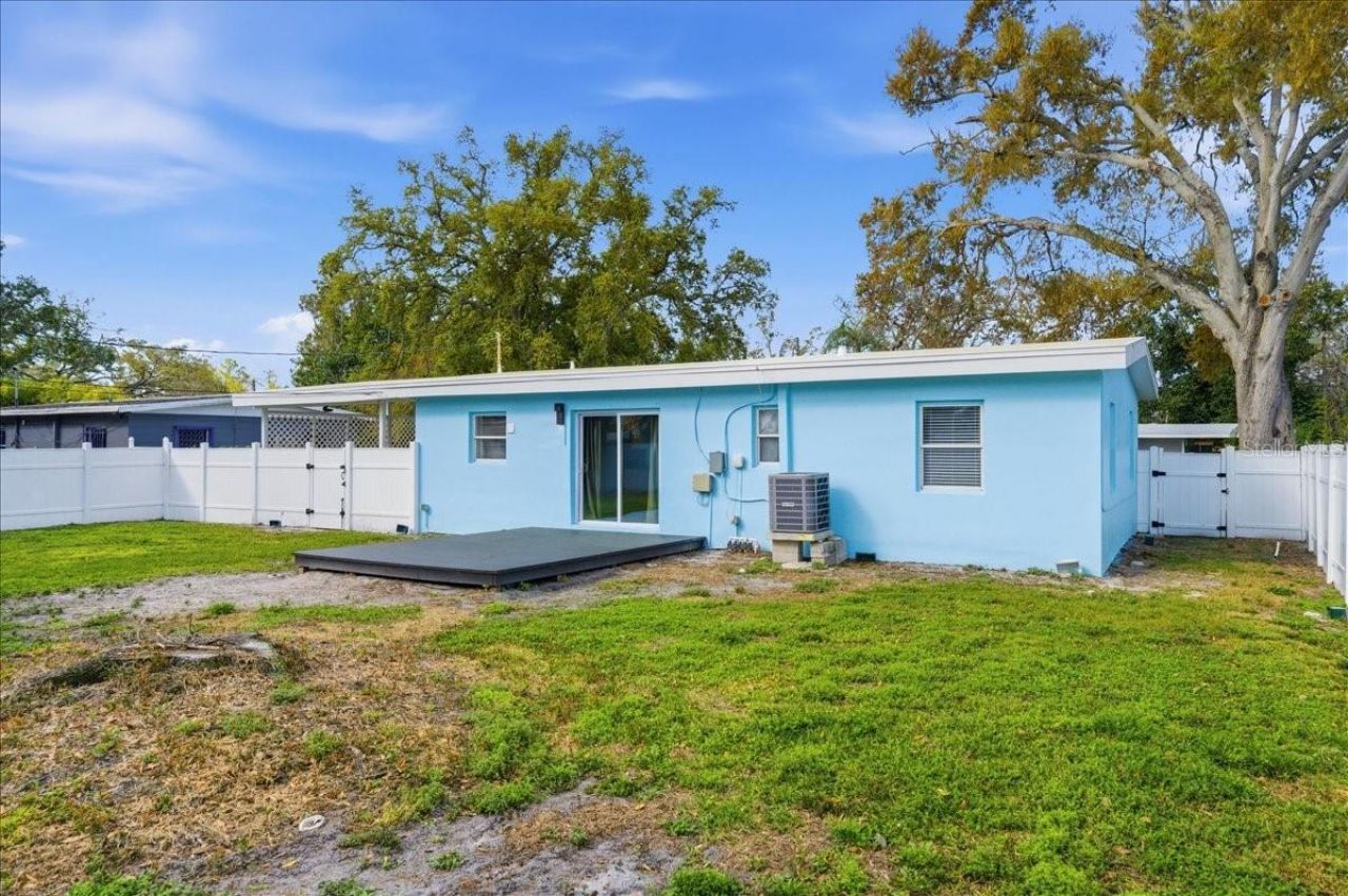 4398 Neptune Drive Se, Saint Petersburg, FL 33705 Photo