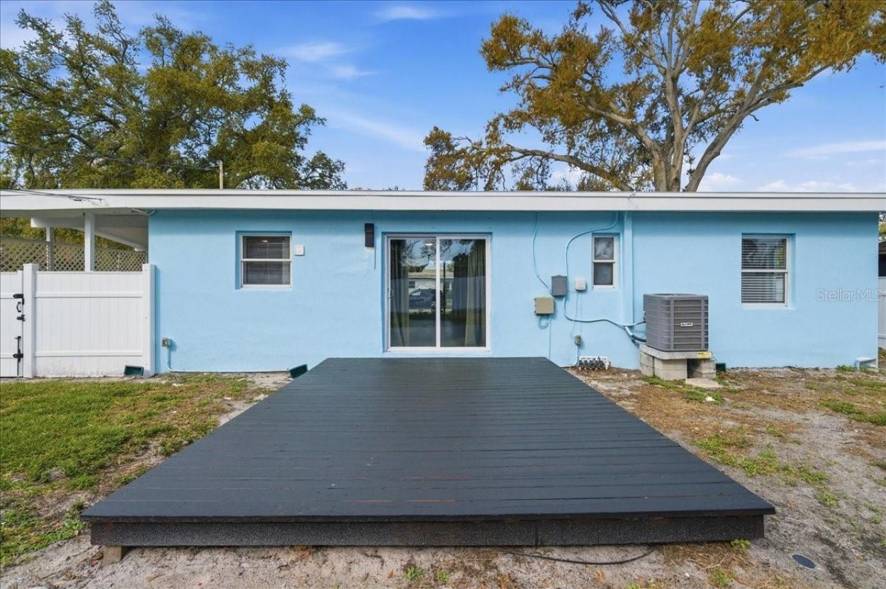 4398 Neptune Drive Se, Saint Petersburg, FL 33705 Photo