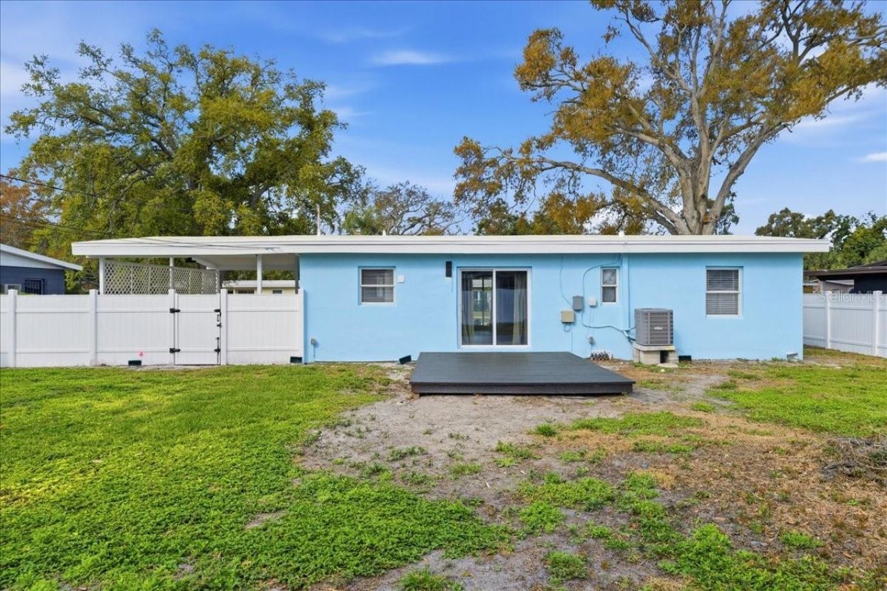 4398 Neptune Drive Se, Saint Petersburg, FL 33705 Photo