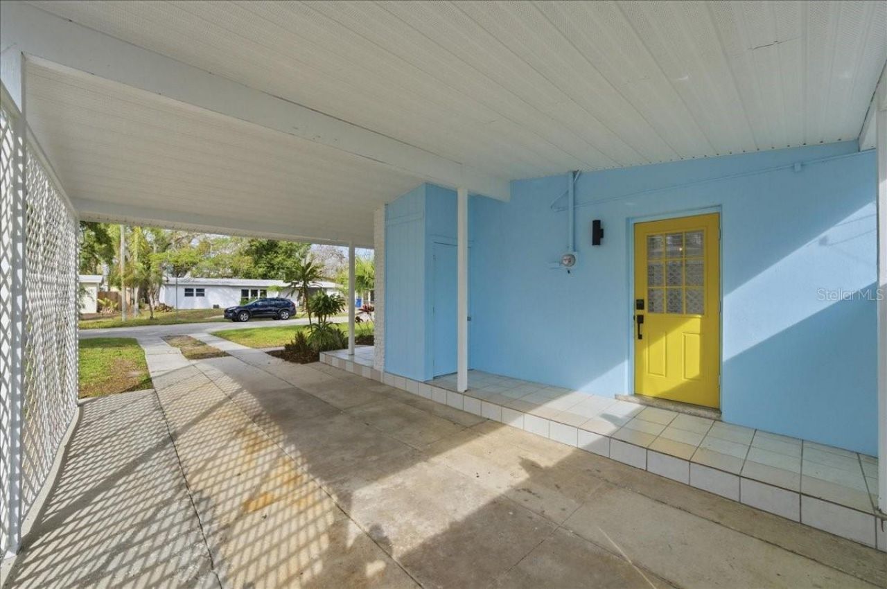 4398 Neptune Drive Se, Saint Petersburg, FL 33705 Photo