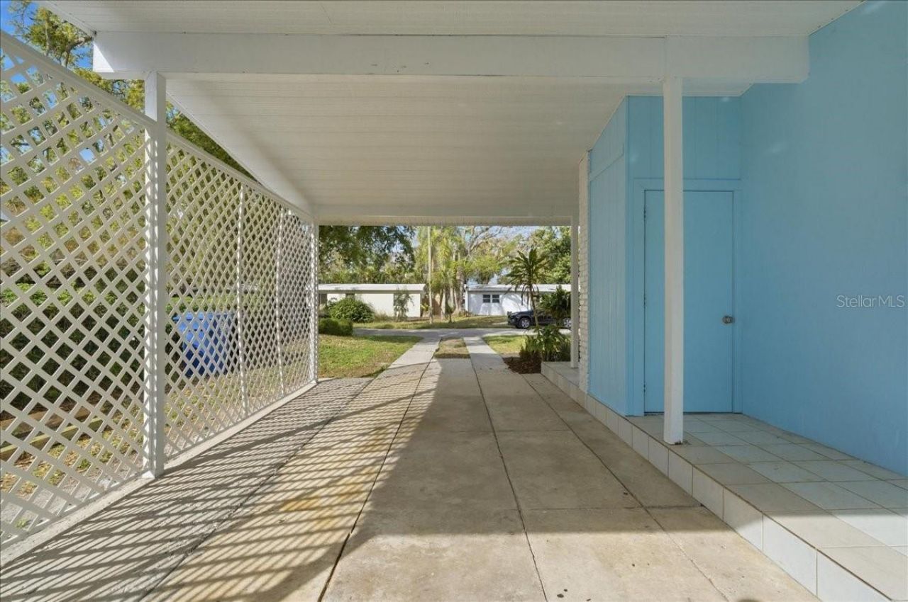 4398 Neptune Drive Se, Saint Petersburg, FL 33705 Photo