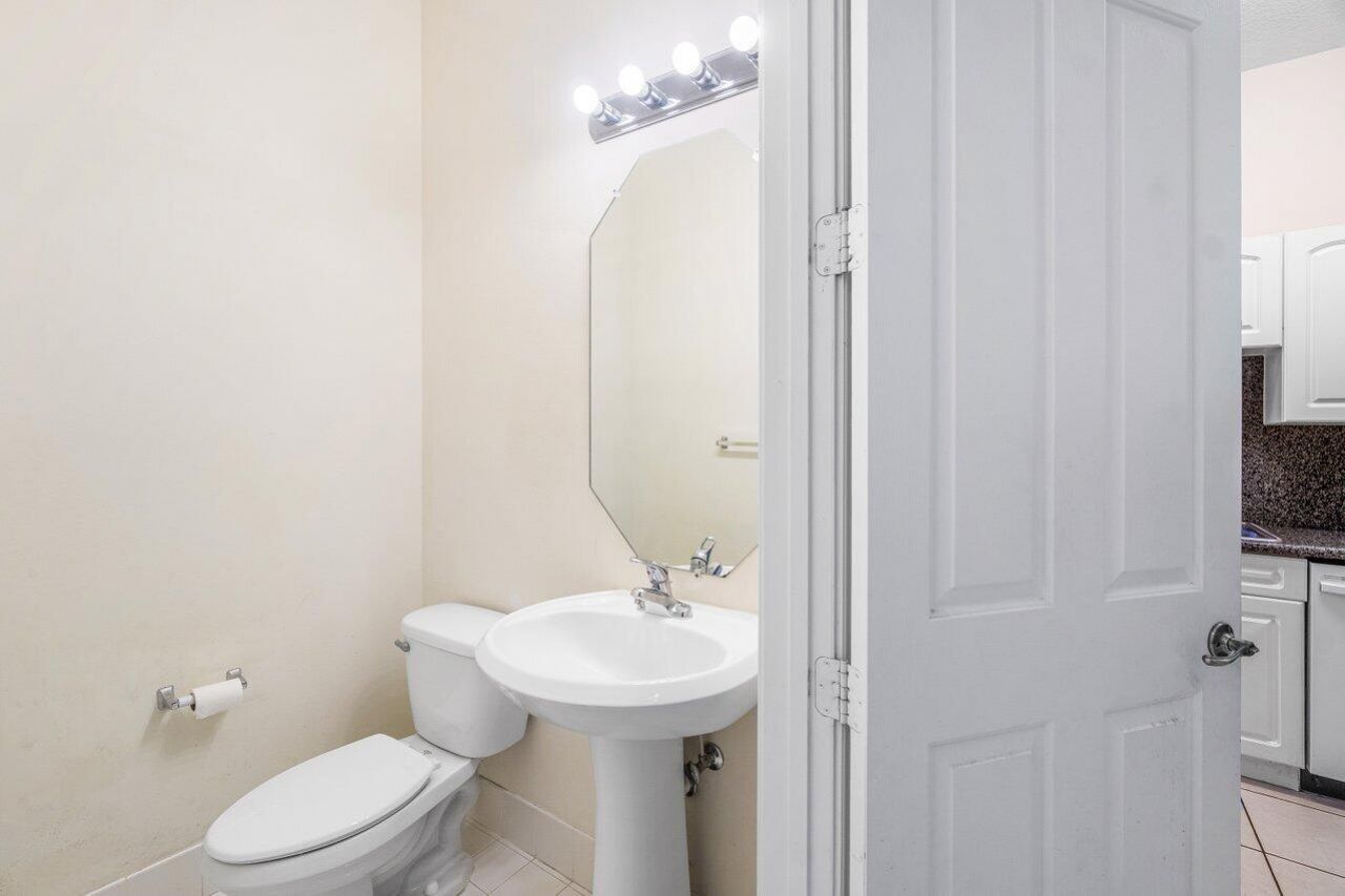 2501 Venetian Court, Boynton Beach, FL 33426 Photo