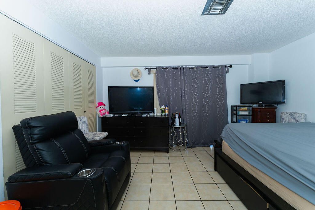 777 SW 9th Avenue, Unit 409, Miami, FL 33130 Photo