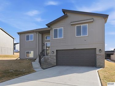 14707 S 18th Street, Bellevue, NE 68123
