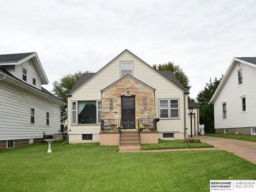 3818 T Street, Omaha, NE 68107