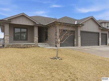17122 Potter Street , Bennington, NE 68007