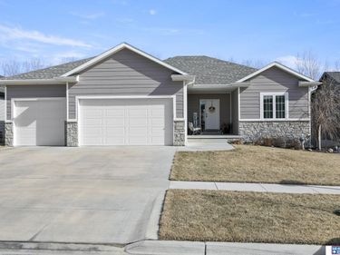 1720 NW 54th Street, Lincoln, NE 68528