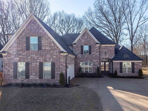 1157 MOUNTAIN SIDE DR, Collierville, TN 38017