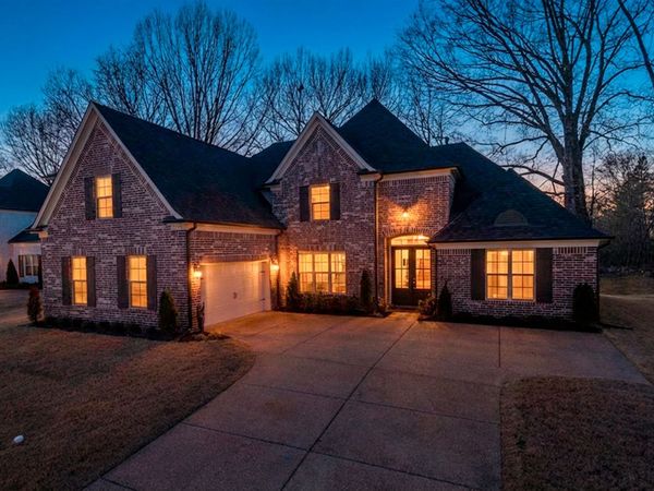 1157 MOUNTAIN SIDE DR, Collierville, TN 38017