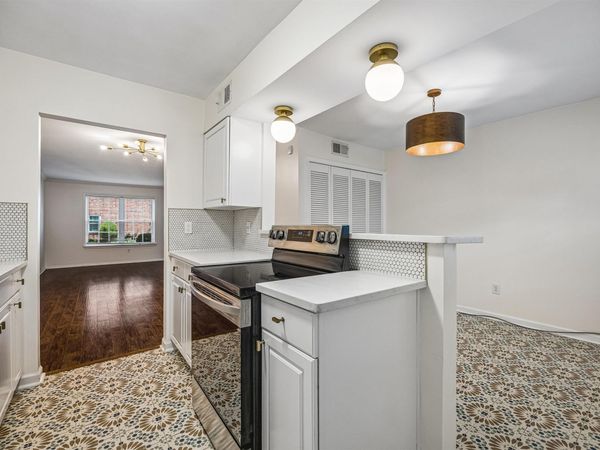 533 PEABODY SQ, Unit 533, Memphis, TN 38104