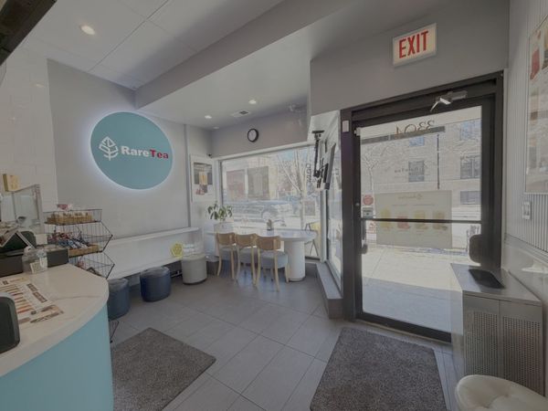 3304 N Broadway , Chicago, IL 60657