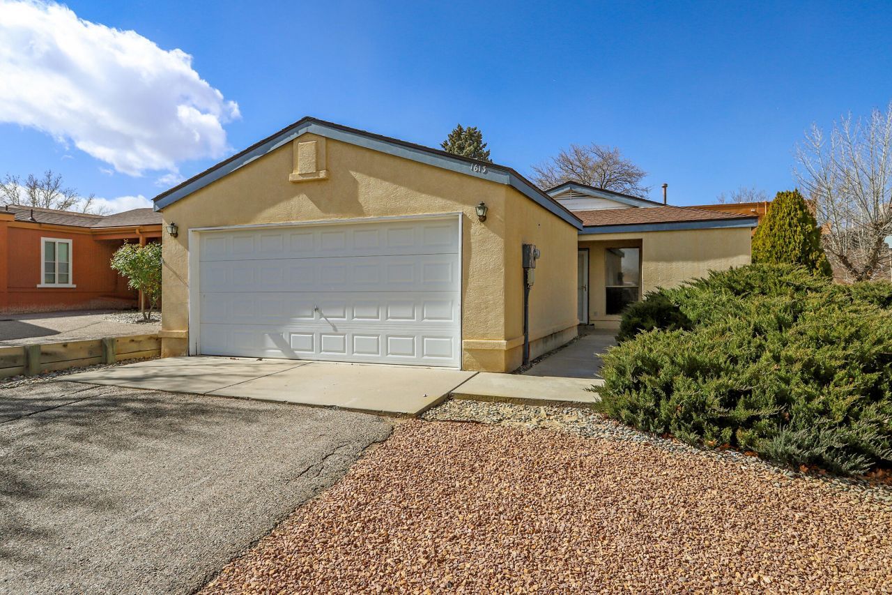 1613 Patti Place Ne, Rio Rancho, NM 87144 Main Photo