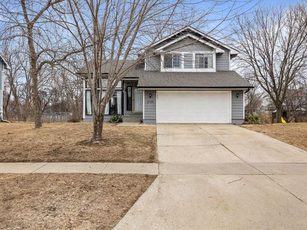 2709 NW Park Lane, Ankeny, IA 50023