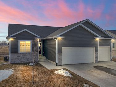 5813 McFarland Avenue, Ames, IA 50010