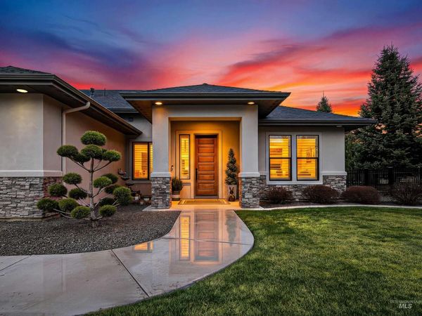 1302 W Peak Bello St., Eagle, ID 83616