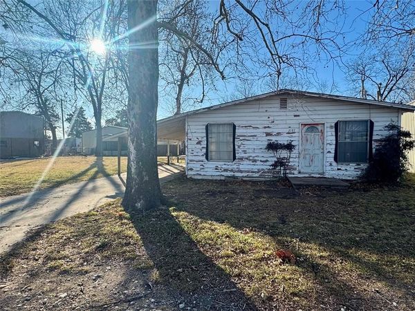 3045 Redtail Drive, Kingston, OK 73439