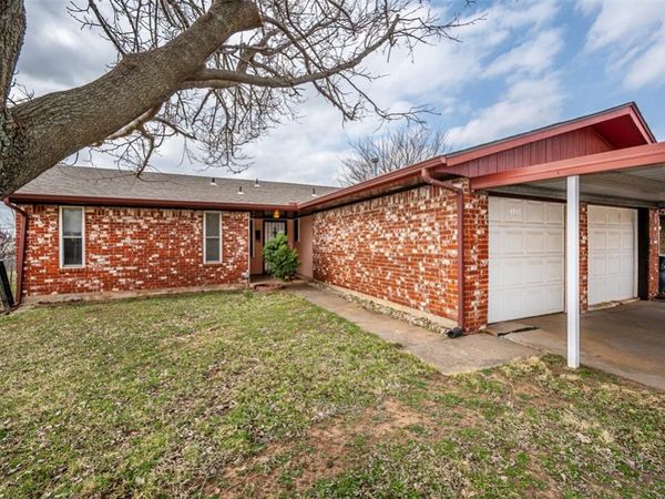 1301 Heather Lane, Moore, OK 73160