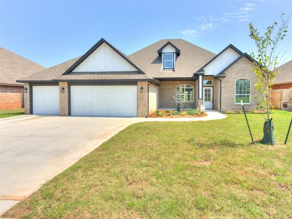 2125 Valley Hollow, Norman, OK 73071 Main Photo
