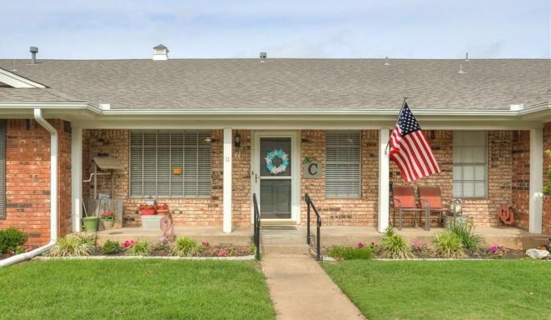 513 Maple Street, Unit 11, Weatherford, OK 73096 Main Photo