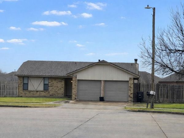 2909 Broadway Terrace, Moore, OK 73160