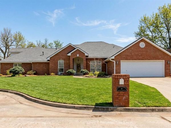 9 Castle Creek Place, Shawnee, OK 74804