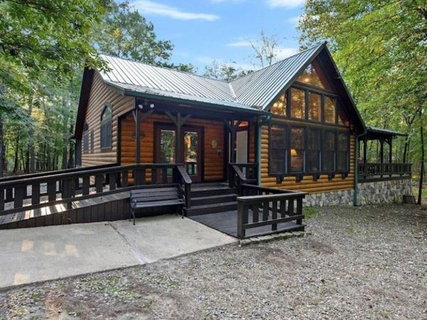 44 Jetty Lane, Broken Bow, OK 74728