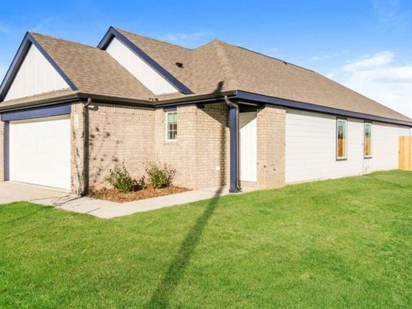 2003 Crimson Lake Boulevard, El Reno, OK 73036