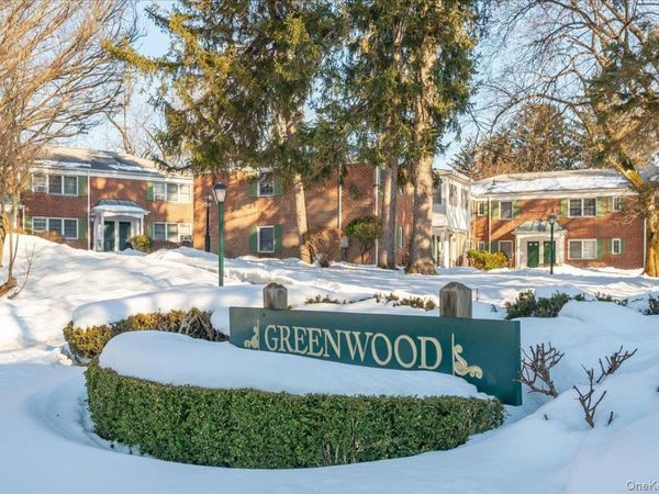 580 Bedford Road, Unit 8, Pleasantville, NY 10570