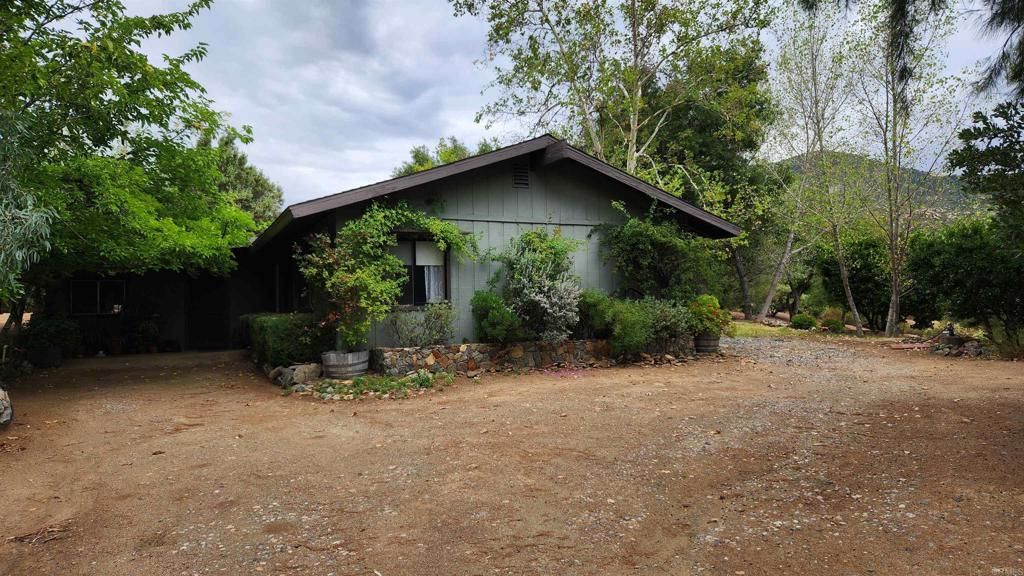 24210 Fremontia Lane, Descanso, CA 91916 Main Photo