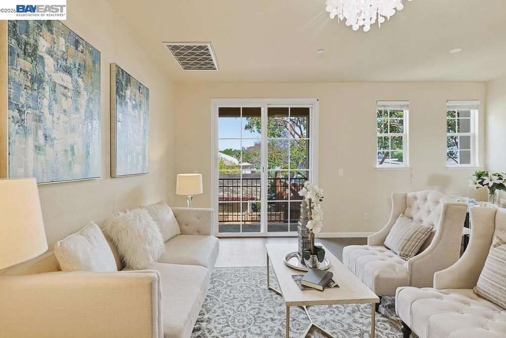 3937 Forest Cir, Castro Valley, CA 94546 Main Photo