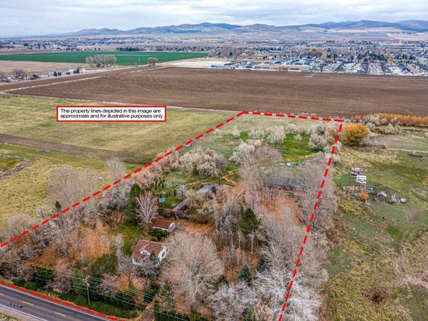 11696 N Philbin, Pocatello, ID 83202
