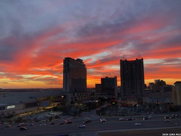 215 Center, Unit 408, San Antonio, TX 78202