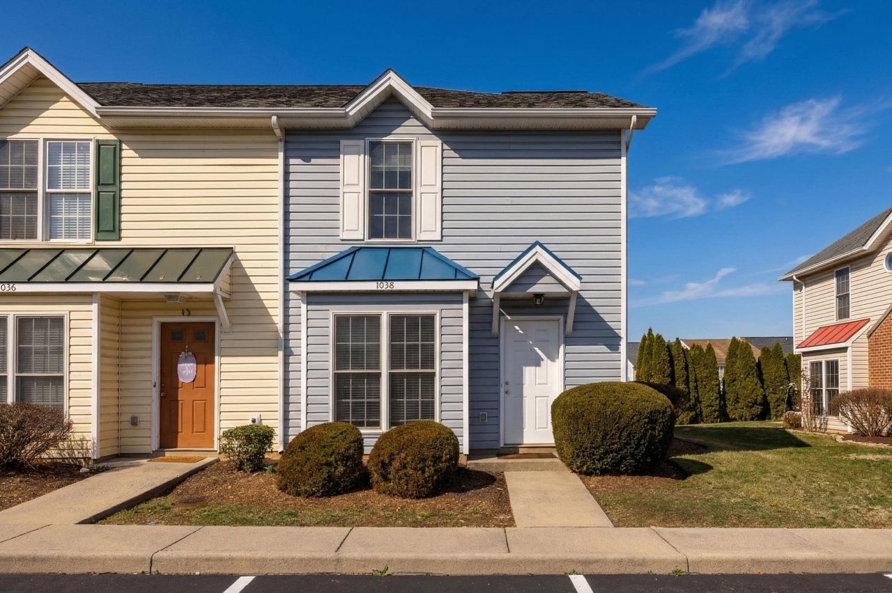 1038 Alexander Hamilton Ln, Harrisonburg, VA 22802 Main Photo