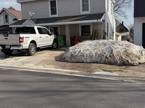 116 W Varnum Street, Munising, MI 49862