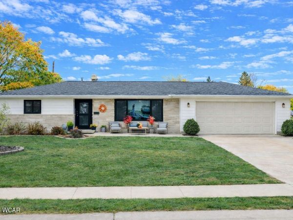 309 Cole Drive, Wapakoneta, OH 45895