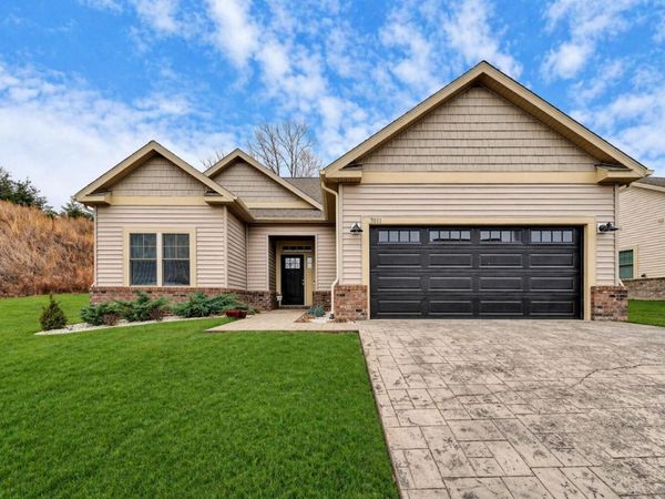 7011 Linn Cove CT, Roanoke, VA 24018