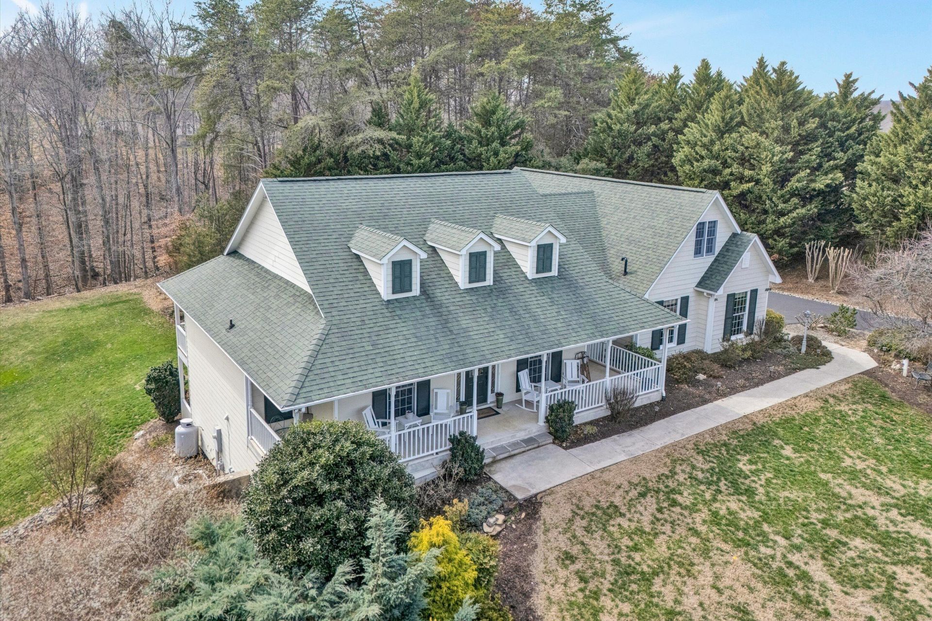 20 South Pointe Ln, Moneta, VA 24121 Main Photo