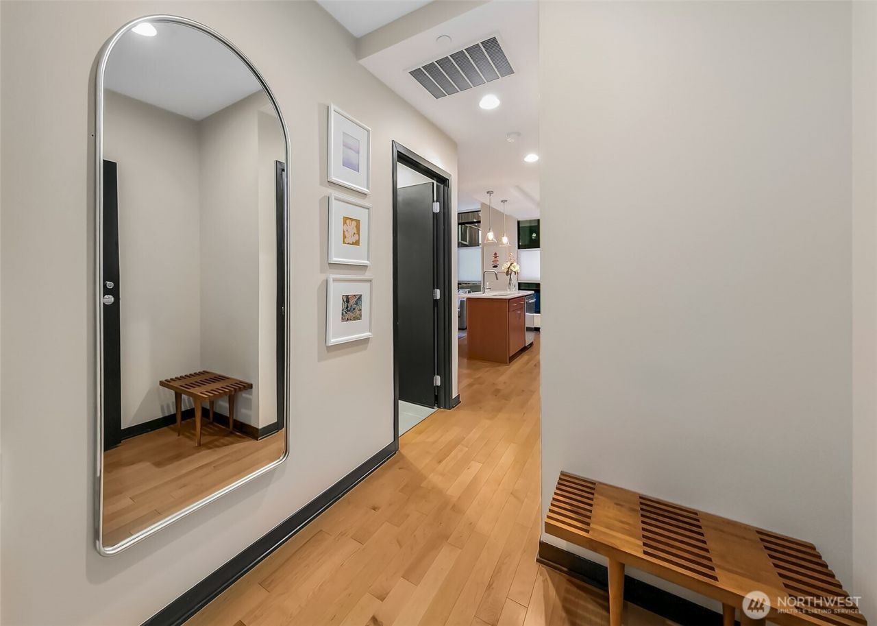 2716 Elliott Avenue , Unit 406, Seattle, WA 98121