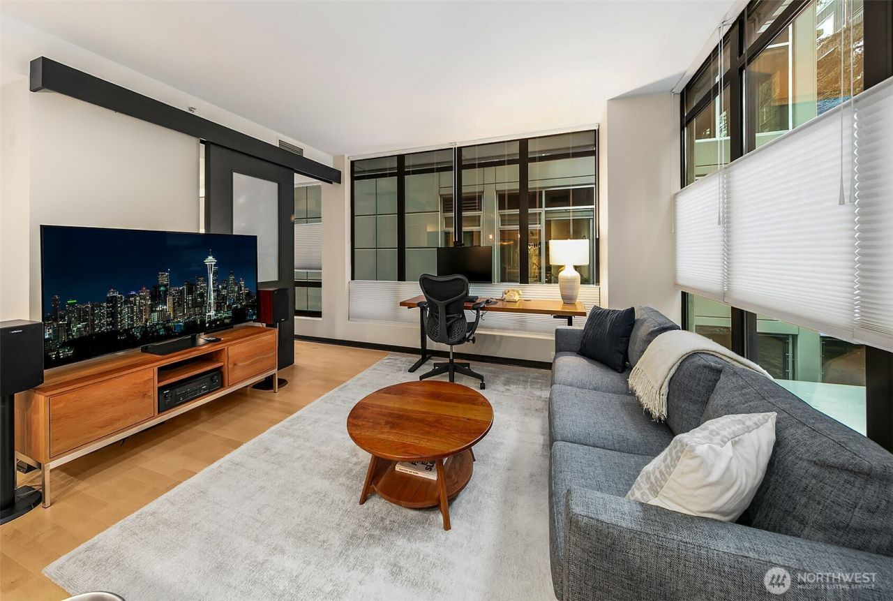 2716 Elliott Avenue , Unit 406, Seattle, WA 98121