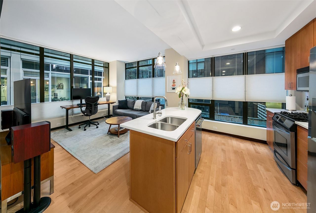 2716 Elliott Avenue , Unit 406, Seattle, WA 98121