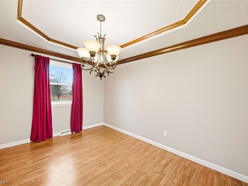 7817 Daniel Drive, Seven Hills, OH 44131 Photo 9