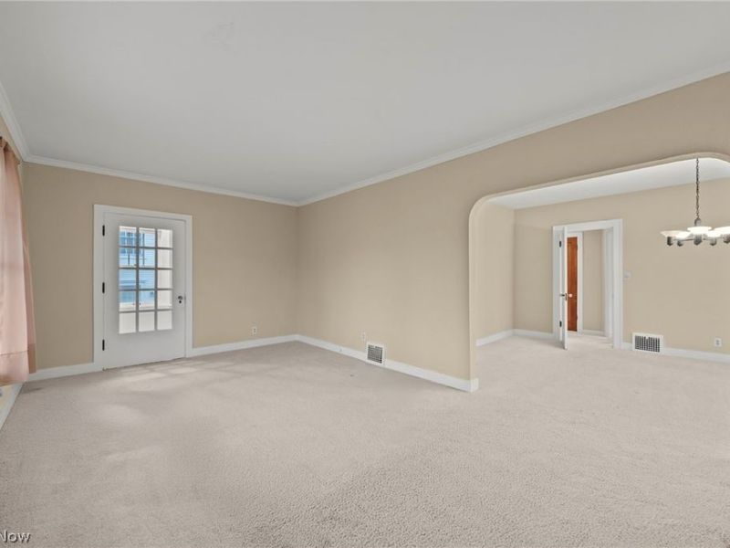 2459 Canterbury Road, Cleveland Heights, OH 44118 Photo 9