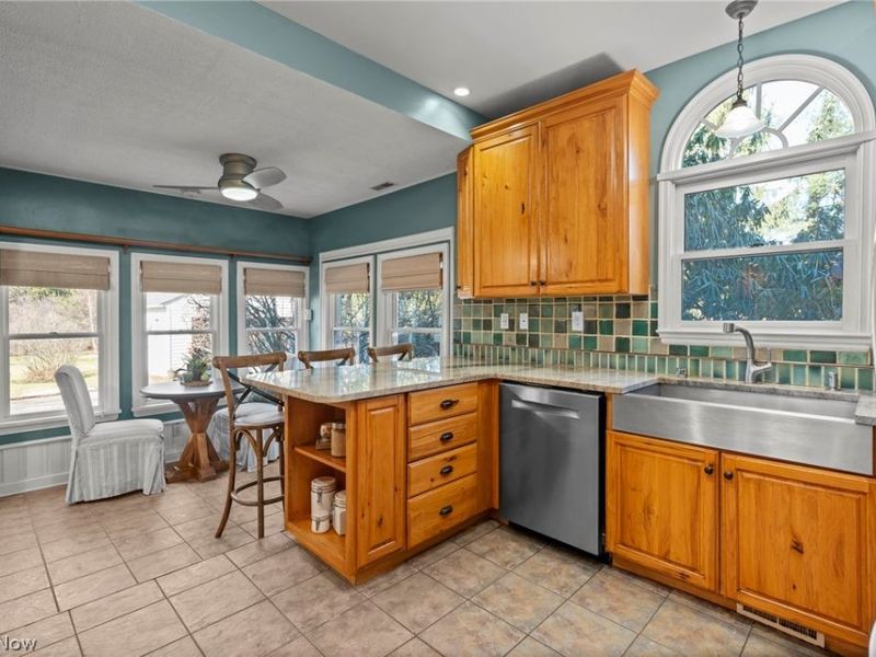 26421 N Woodland Road, Beachwood, OH 44122 Photo 21