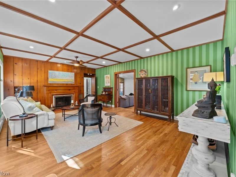 26421 N Woodland Road, Beachwood, OH 44122 Photo 3